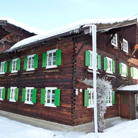 Tirolerhaus Homestay