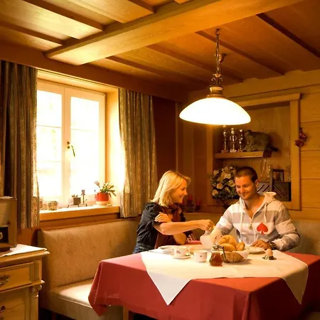 Tirolerhaus *