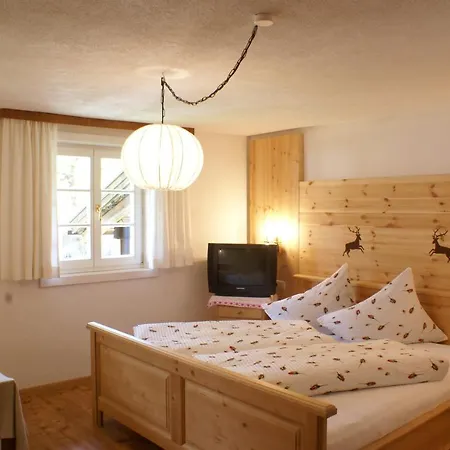 Tirolerhaus Homestay